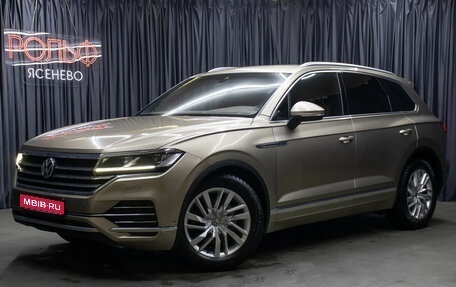 Volkswagen Touareg III, 2019 год, 4 298 000 рублей, 1 фотография