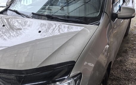 Renault Logan II, 2016 год, 720 000 рублей, 1 фотография