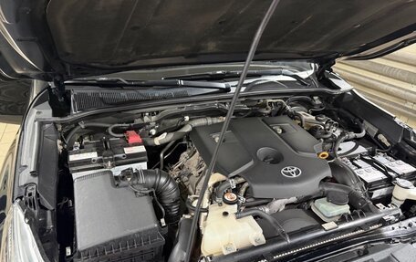 Toyota Hilux VIII, 2019 год, 3 410 000 рублей, 5 фотография