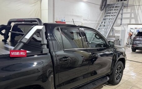 Toyota Hilux VIII, 2019 год, 3 410 000 рублей, 10 фотография