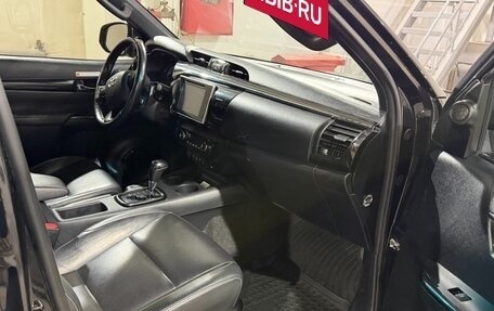 Toyota Hilux VIII, 2019 год, 3 410 000 рублей, 11 фотография
