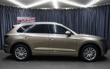 Volkswagen Touareg III, 2019 год, 4 298 000 рублей, 4 фотография