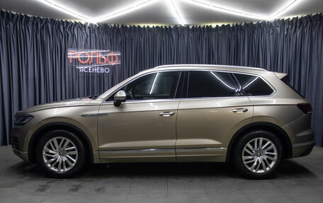 Volkswagen Touareg III, 2019 год, 4 298 000 рублей, 8 фотография