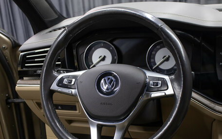 Volkswagen Touareg III, 2019 год, 4 298 000 рублей, 17 фотография