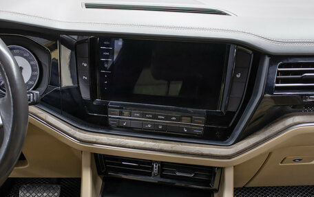 Volkswagen Touareg III, 2019 год, 4 298 000 рублей, 15 фотография