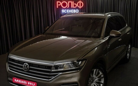 Volkswagen Touareg III, 2019 год, 4 298 000 рублей, 26 фотография
