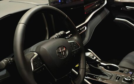 Toyota Highlander, 2025 год, 6 200 000 рублей, 8 фотография