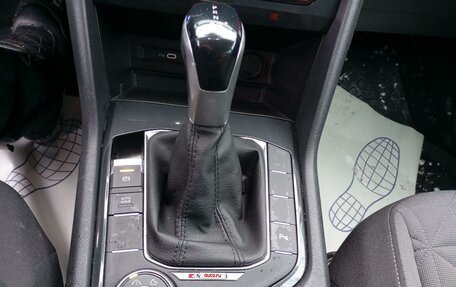 Volkswagen Tiguan II, 2021 год, 3 700 000 рублей, 13 фотография