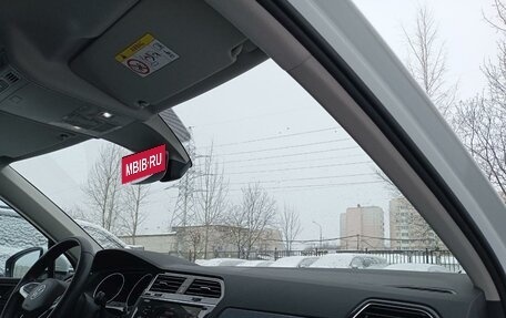 Volkswagen Tiguan II, 2021 год, 3 700 000 рублей, 15 фотография