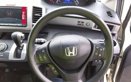 Honda Freed I, 2012 год, 1 010 000 рублей, 15 фотография