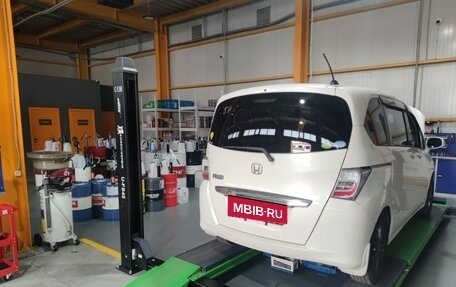 Honda Freed I, 2012 год, 1 010 000 рублей, 35 фотография