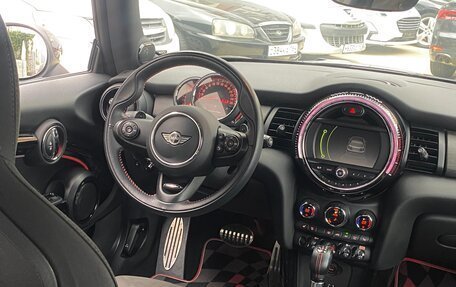 MINI Hatch, 2017 год, 2 550 000 рублей, 11 фотография