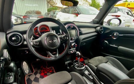 MINI Hatch, 2017 год, 2 550 000 рублей, 9 фотография