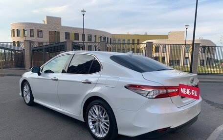 Toyota Camry, 2020 год, 2 845 000 рублей, 6 фотография