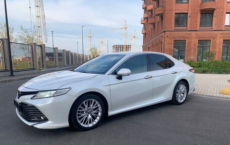 Toyota Camry, 2020 год, 2 845 000 рублей, 10 фотография