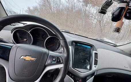 Chevrolet Cruze II, 2010 год, 485 000 рублей, 3 фотография