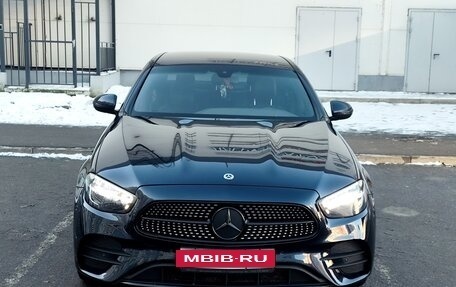 Mercedes-Benz E-Класс, 2020 год, 3 750 000 рублей, 2 фотография