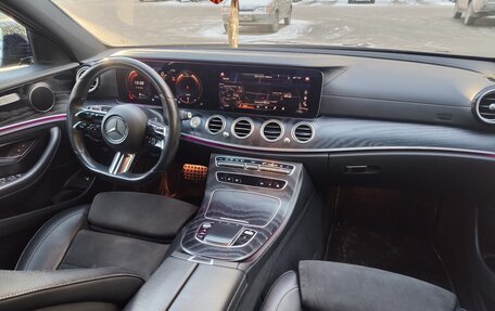 Mercedes-Benz E-Класс, 2020 год, 3 750 000 рублей, 15 фотография