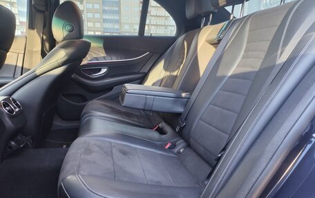 Mercedes-Benz E-Класс, 2020 год, 3 750 000 рублей, 16 фотография