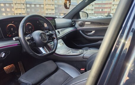 Mercedes-Benz E-Класс, 2020 год, 3 750 000 рублей, 14 фотография