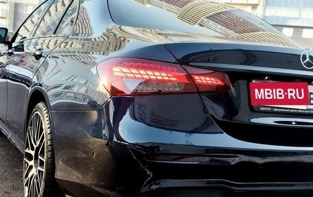 Mercedes-Benz E-Класс, 2020 год, 3 750 000 рублей, 10 фотография