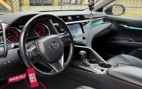 Toyota Camry, 2019 год, 3 100 000 рублей, 17 фотография