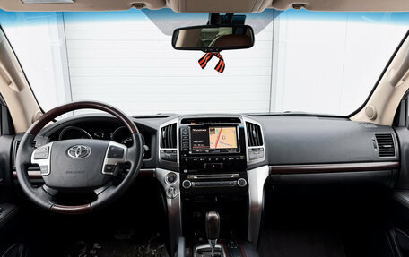 Toyota Land Cruiser 200, 2015 год, 4 400 000 рублей, 22 фотография