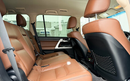 Toyota Land Cruiser 200, 2015 год, 4 400 000 рублей, 21 фотография