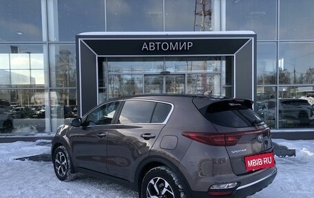 KIA Sportage IV рестайлинг, 2020 год, 2 584 000 рублей, 7 фотография