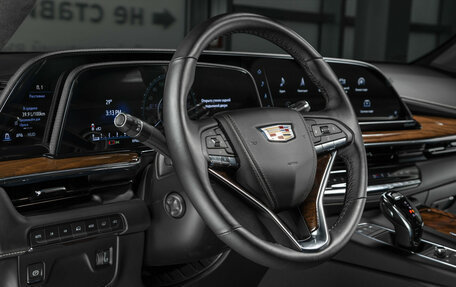 Cadillac Escalade V, 2023 год, 14 800 000 рублей, 9 фотография