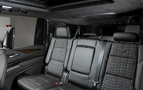 Cadillac Escalade V, 2023 год, 14 800 000 рублей, 26 фотография