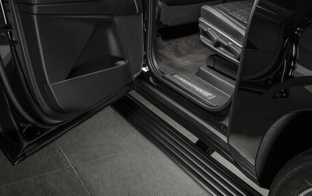 Cadillac Escalade V, 2023 год, 14 800 000 рублей, 22 фотография