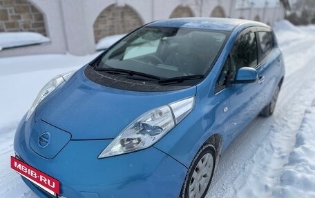 Nissan Leaf I, 2011 год, 490 000 рублей, 2 фотография