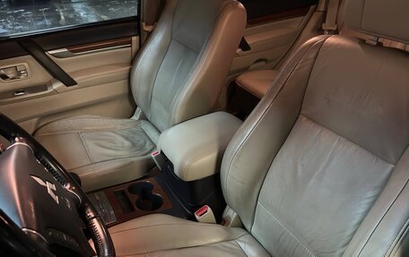 Mitsubishi Pajero IV, 2008 год, 1 500 000 рублей, 26 фотография