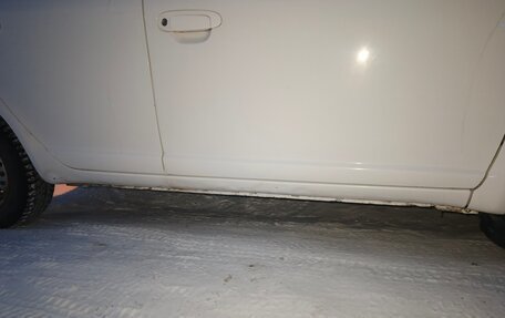 Toyota Vitz, 2003 год, 380 000 рублей, 2 фотография