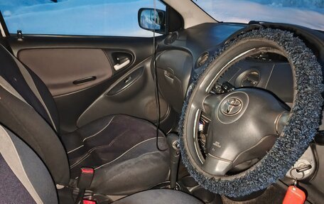 Toyota Vitz, 2003 год, 380 000 рублей, 6 фотография