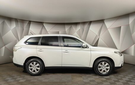 Mitsubishi Outlander III рестайлинг 3, 2013 год, 1 343 000 рублей, 6 фотография