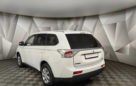 Mitsubishi Outlander III рестайлинг 3, 2013 год, 1 343 000 рублей, 4 фотография