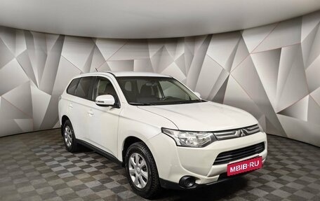 Mitsubishi Outlander III рестайлинг 3, 2013 год, 1 343 000 рублей, 3 фотография