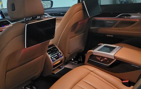 BMW 7 серия, 2017 год, 4 500 000 рублей, 9 фотография