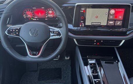 Volkswagen Teramont I, 2023 год, 4 700 000 рублей, 9 фотография