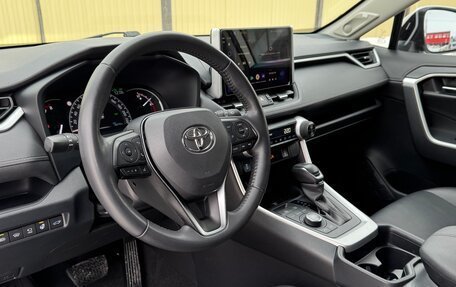 Toyota RAV4, 2021 год, 4 050 000 рублей, 37 фотография
