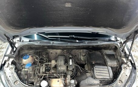 Volkswagen Touran III, 2011 год, 920 000 рублей, 7 фотография