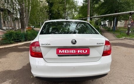 Skoda Rapid I, 2015 год, 750 000 рублей, 3 фотография