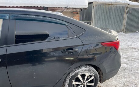 Hyundai Solaris II рестайлинг, 2017 год, 1 400 000 рублей, 14 фотография