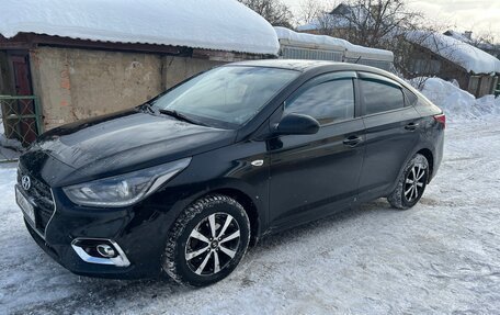 Hyundai Solaris II рестайлинг, 2017 год, 1 400 000 рублей, 13 фотография