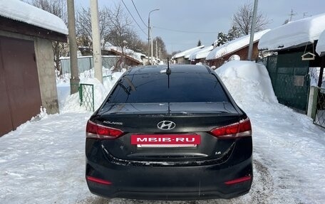 Hyundai Solaris II рестайлинг, 2017 год, 1 400 000 рублей, 2 фотография