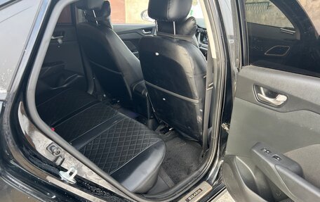 Hyundai Solaris II рестайлинг, 2017 год, 1 400 000 рублей, 28 фотография