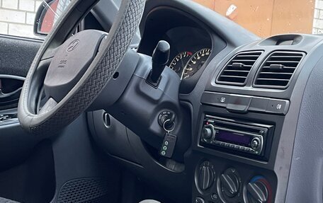 Hyundai Accent II, 2005 год, 390 000 рублей, 24 фотография