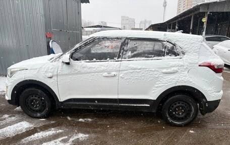 Hyundai Creta I рестайлинг, 2019 год, 1 000 000 рублей, 2 фотография